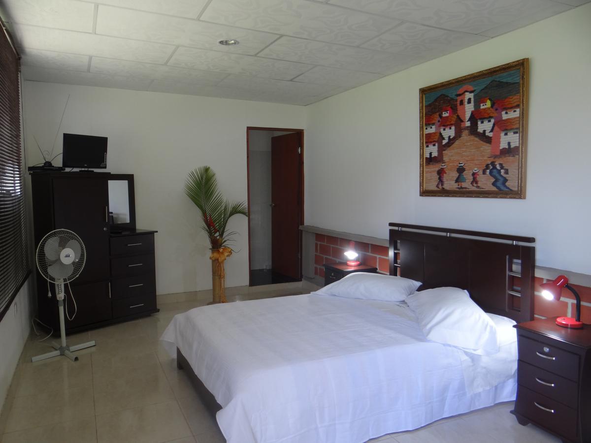 Palestina Ecohotel Chinchina Bagian luar foto